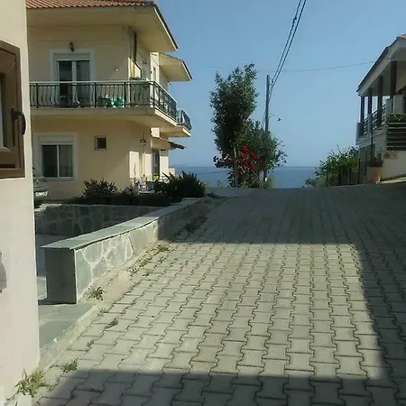 Apartman Ekali Limenária