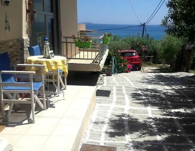 Ekali يميناريا